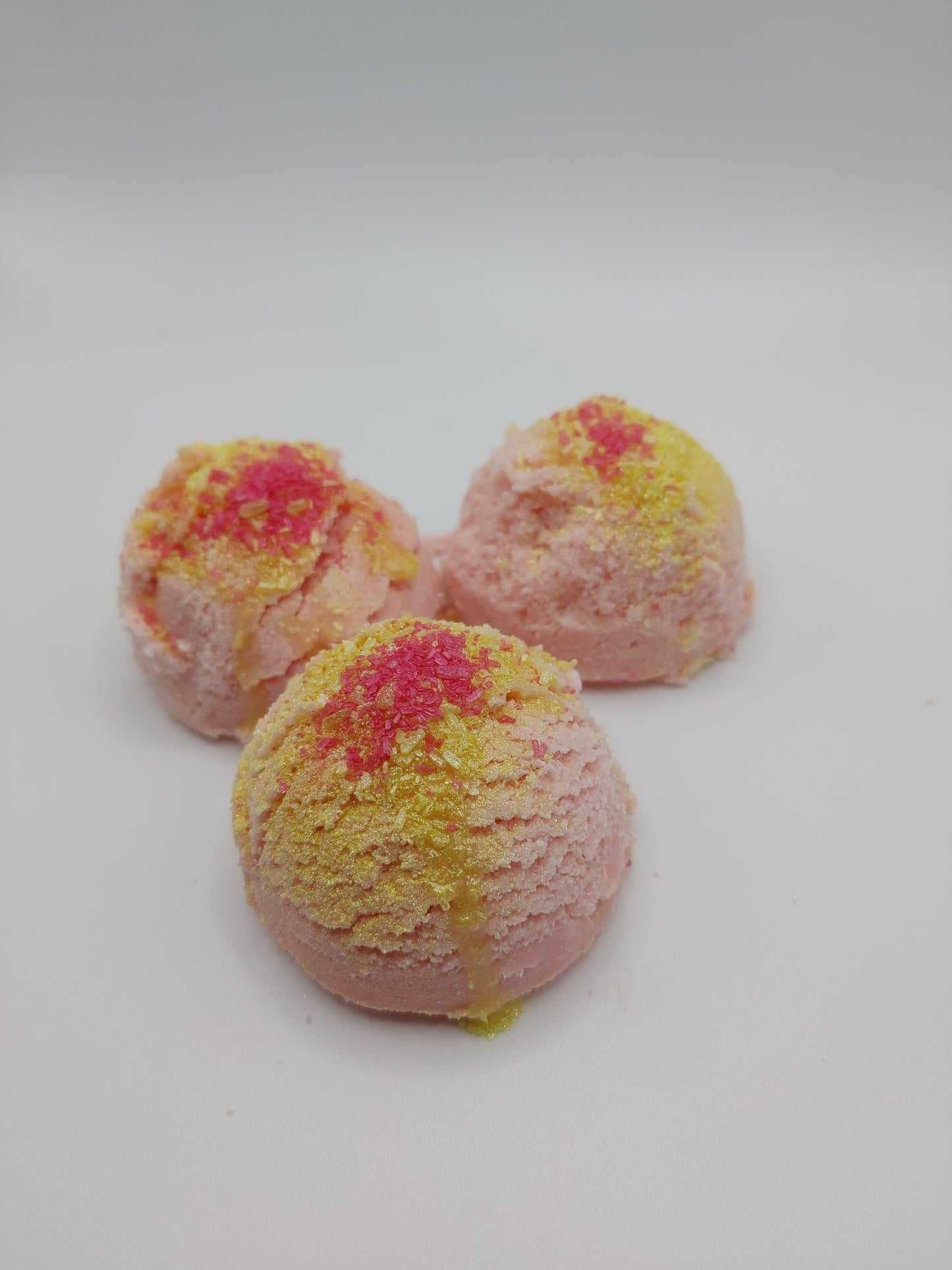 Strawberry Banana Bubble Truffle 3 pk.