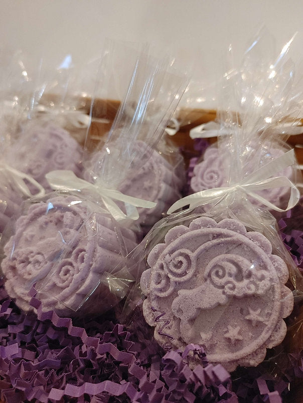 Little Hunnies Lavender Bath Bomb